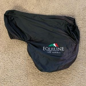 Equiline Jump Saddle Cover Black